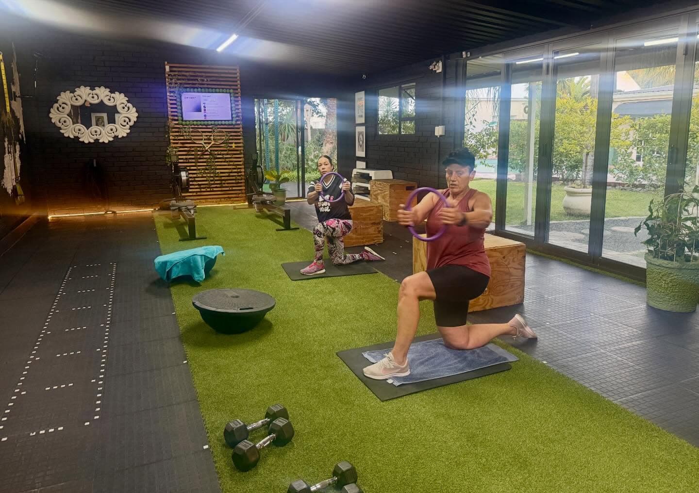 Members training at Seaward Fitness